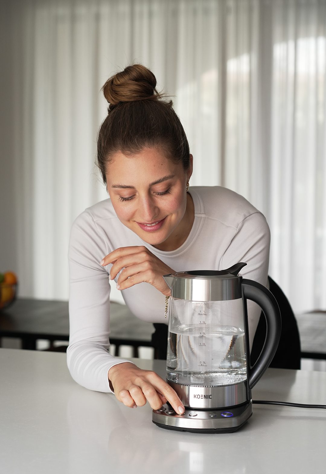 KOENIC KTM 221723 M teafőző, 2200 W, 1,7 literes üvegkannával – 6. kép