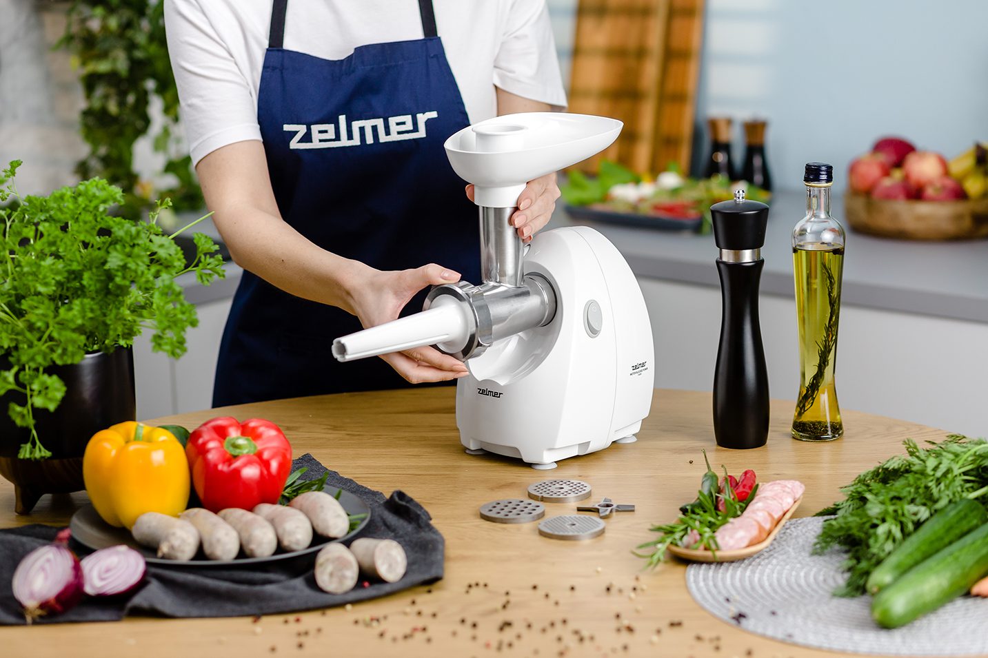 ZELMER ZMM4080B 1900 W-os húsdaráló kolbásztöltő kiegészítővel – 7. kép