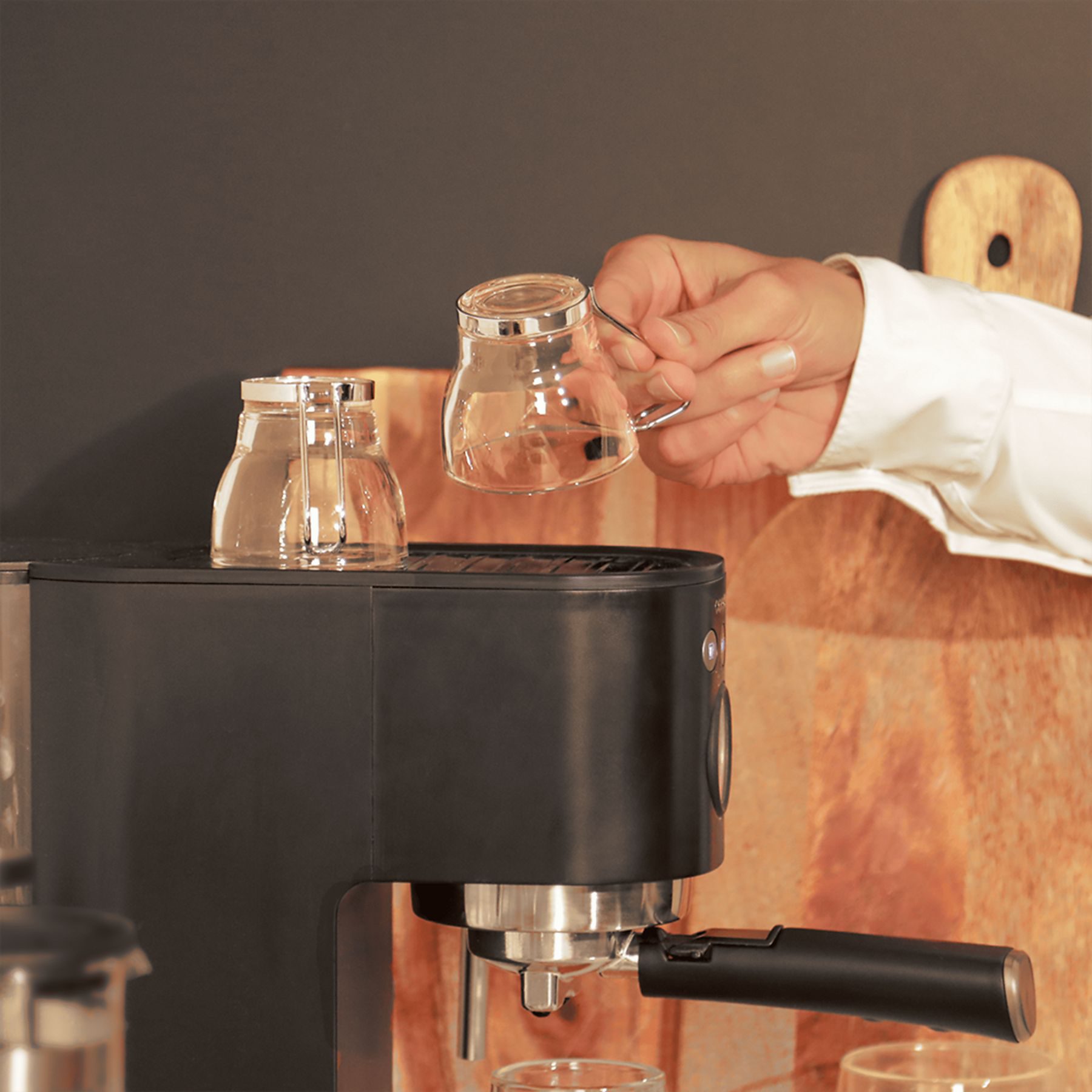 CECOTEC 1635 Cafelizzia Fast Pro karos eszpresszógép – 7. kép